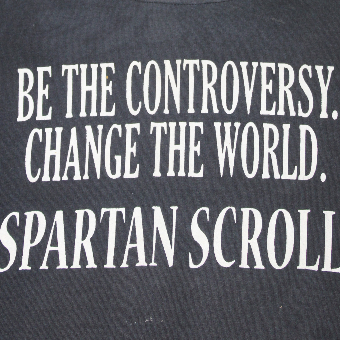 EARLY 2000'S VINCIT OMNIA VERITAS TEE