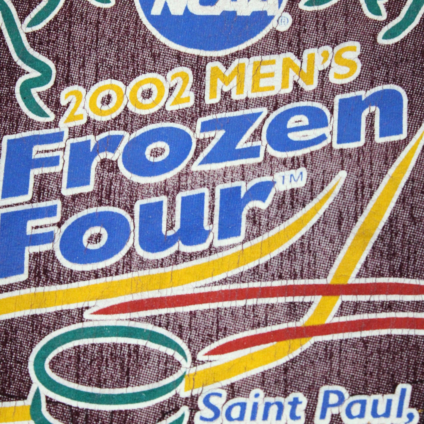 2002 MINNESOTA GOLDEN GOPHERS FROZEN FOUR TEE