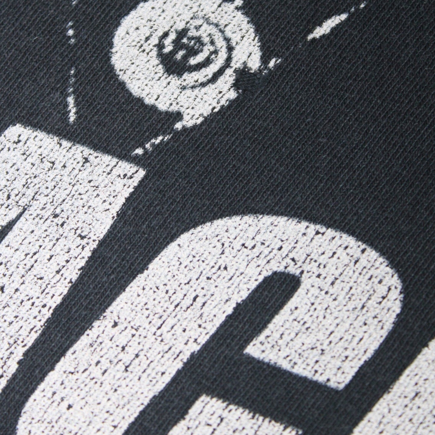 APACHE 207 PORTRAIT GRAPHIC TEE
