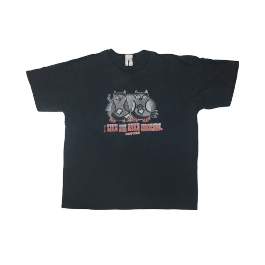 2000S HOOTERS “BIG FAKE HOOTERS” TEE