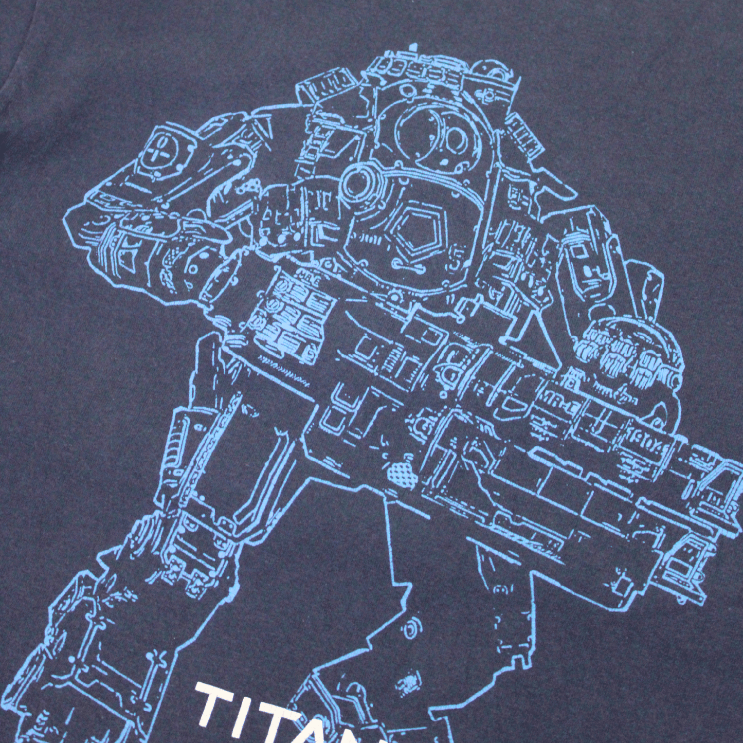2010S TITANFALL TEE