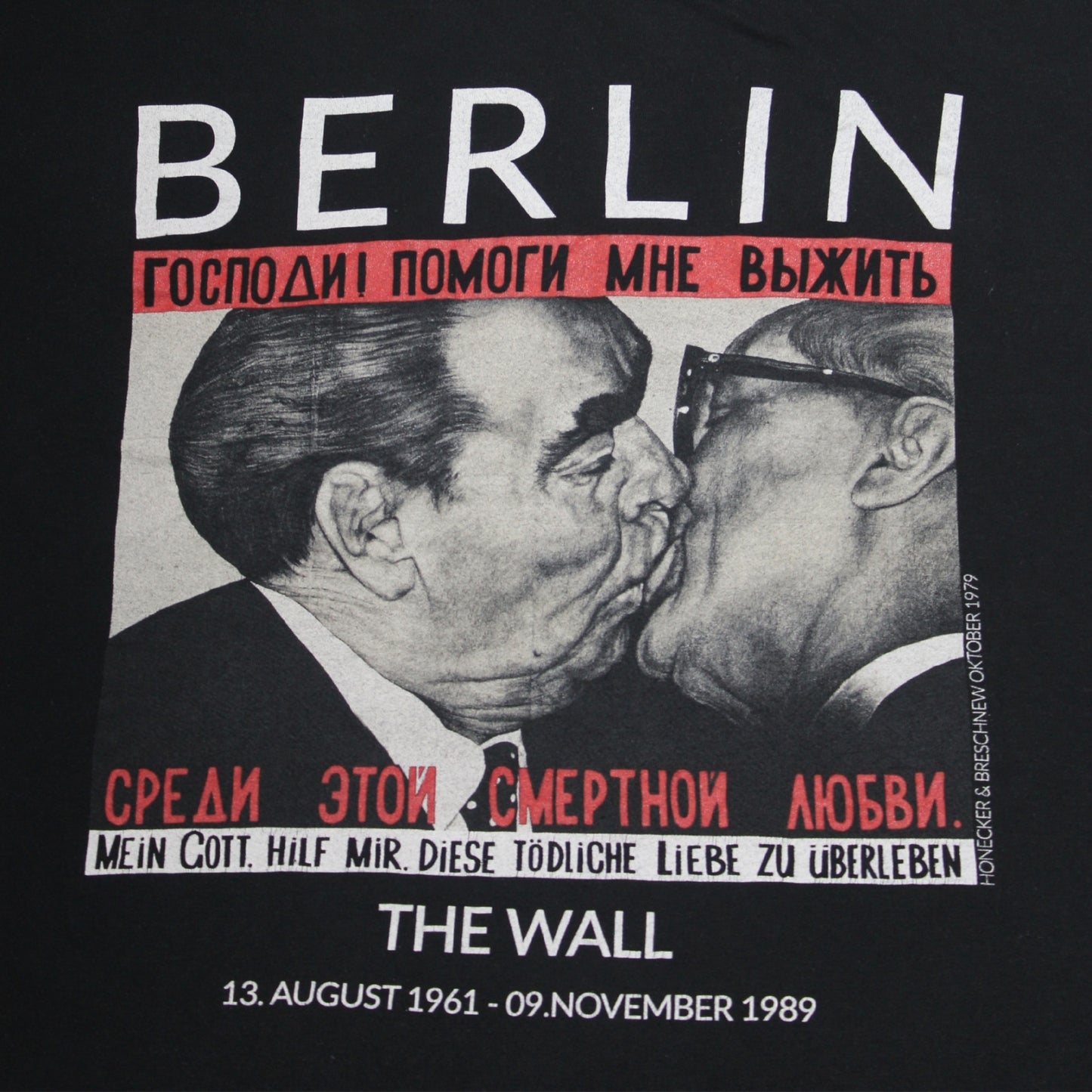 BERLIN “THE WALL” HISTORICAL GRAPHIC TEE