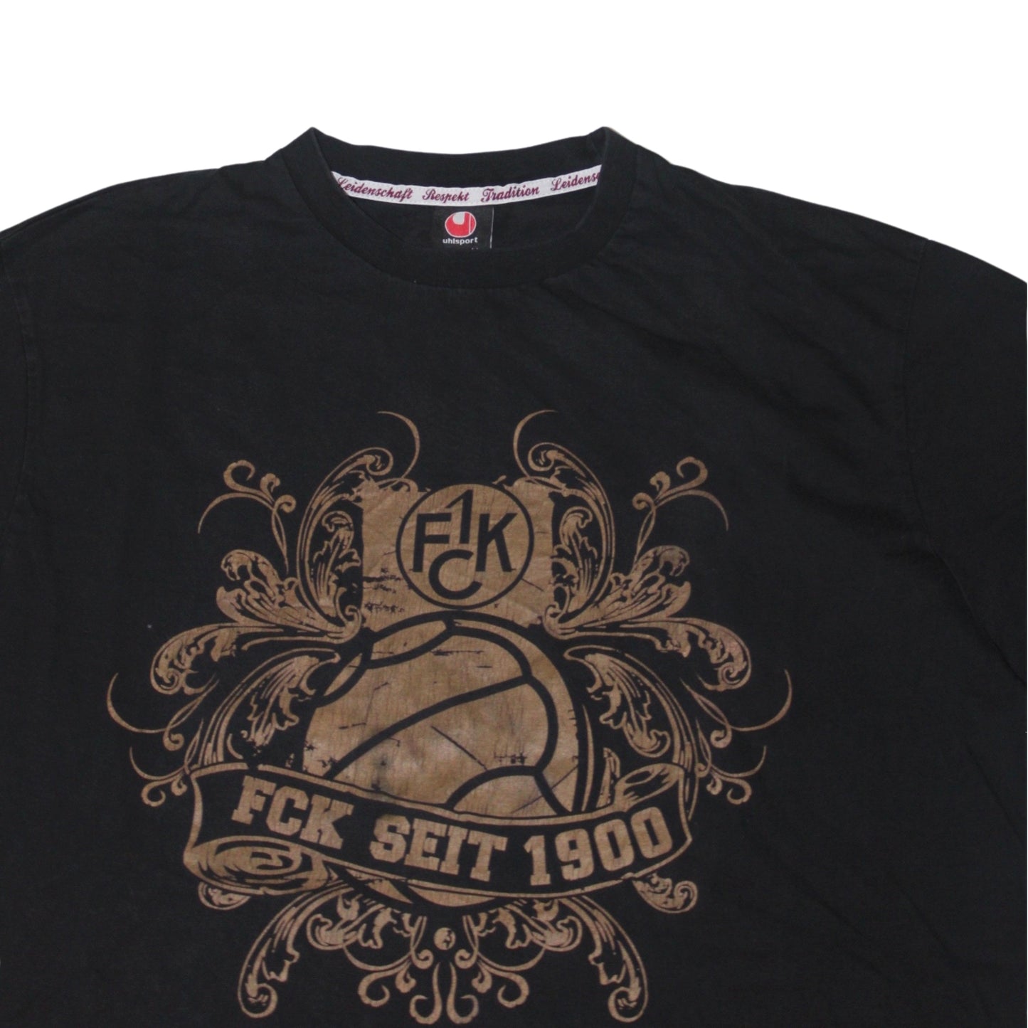 FCK SEIT 1900 UHLSPORT CREST TEE
