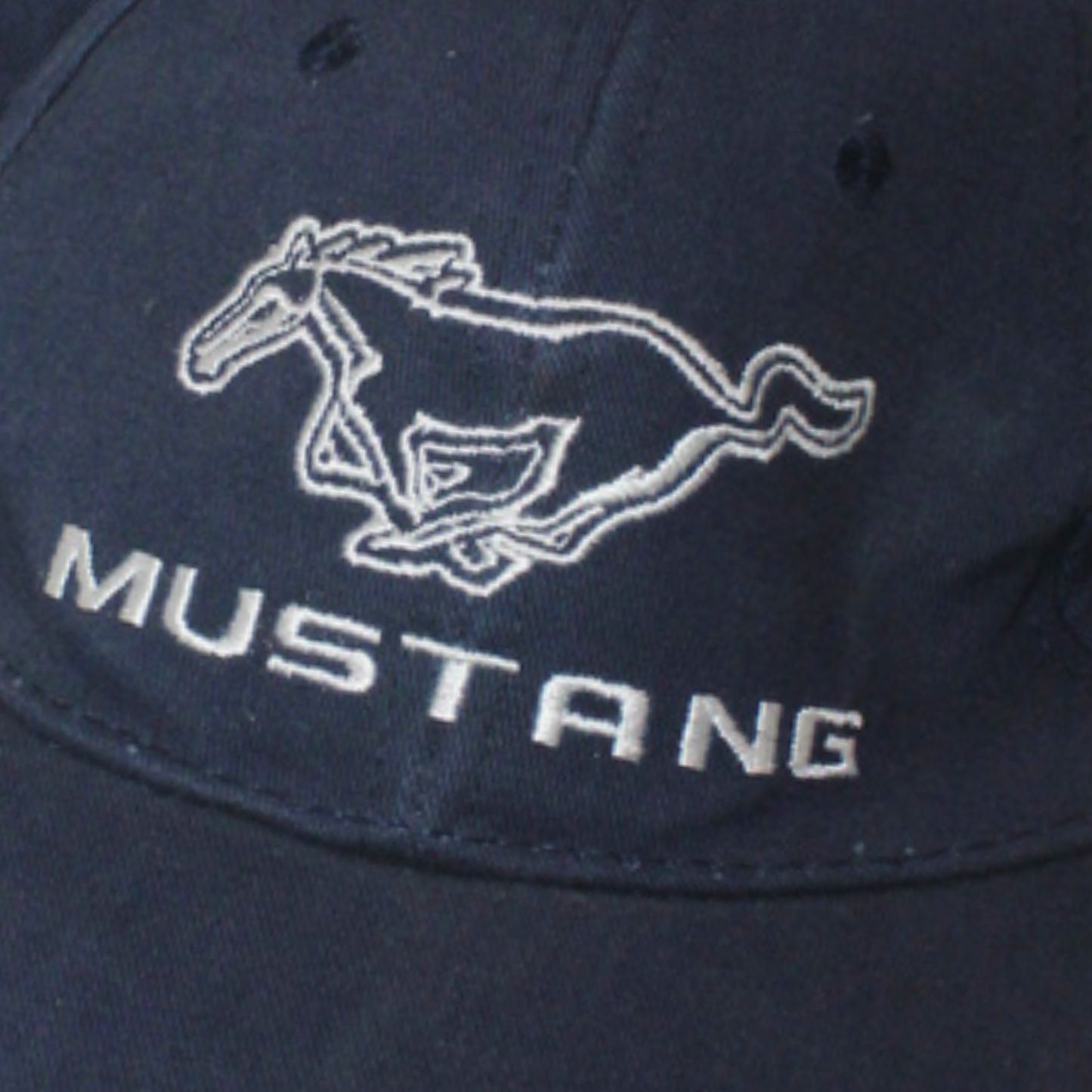 FORD MUSTANG STRAPBACK CAP