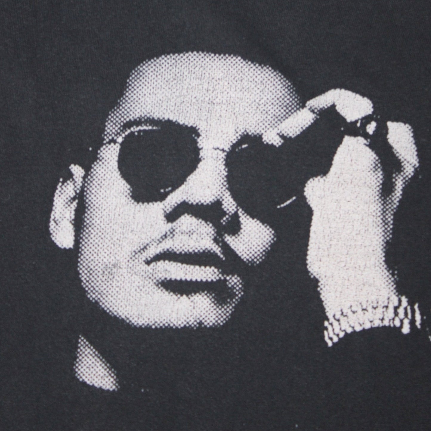APACHE 207 PORTRAIT GRAPHIC TEE