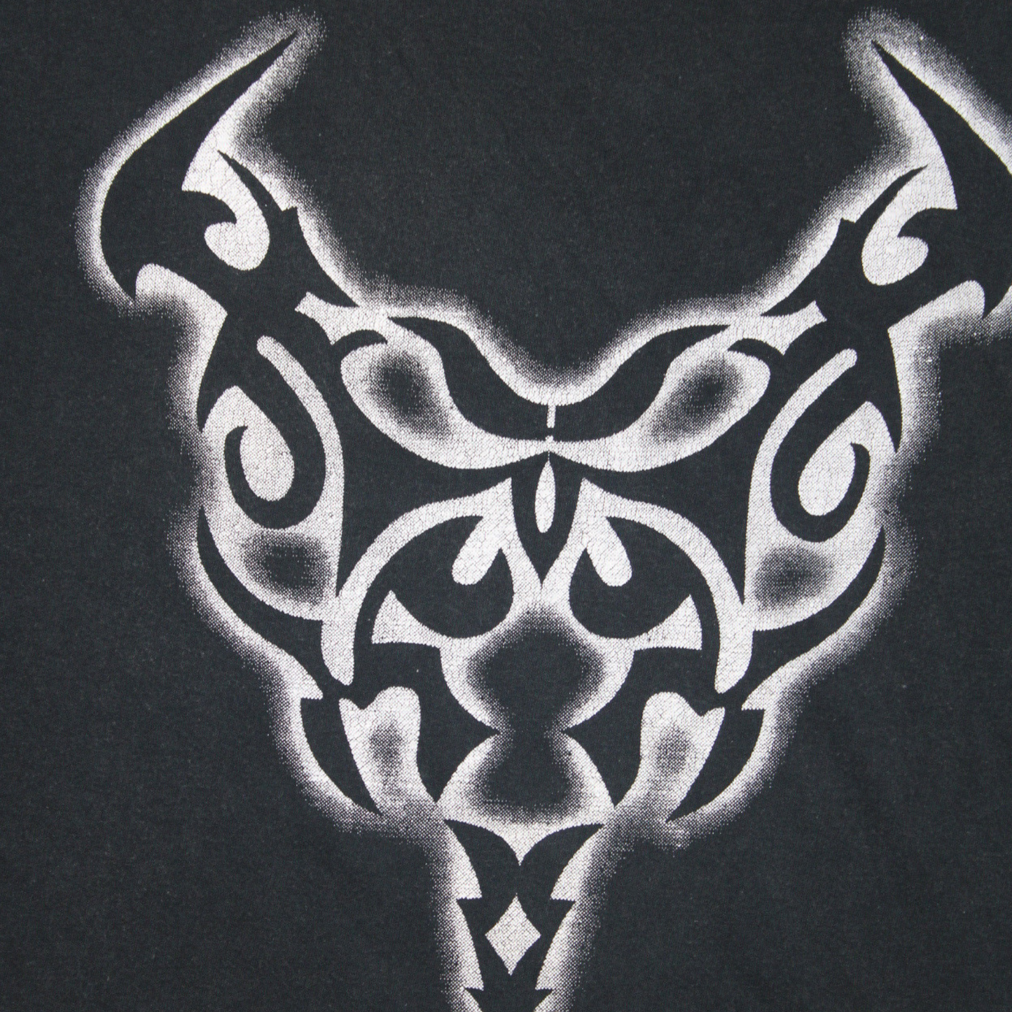 2000S Y2K TRIBAL DEMON GRAPHIC TEE