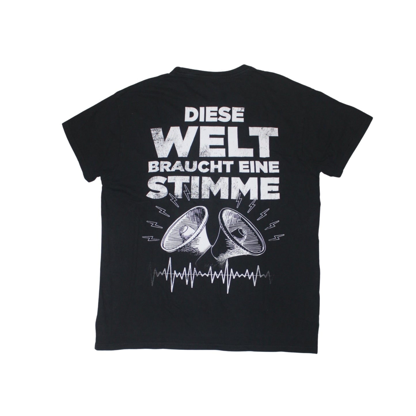 2010S GOITZSCHE FRONT “DIESE WELT BRAUCHT EINE STIMME” TEE